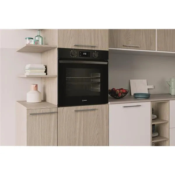 Four électrique encastrable INDESIT IO5280CB