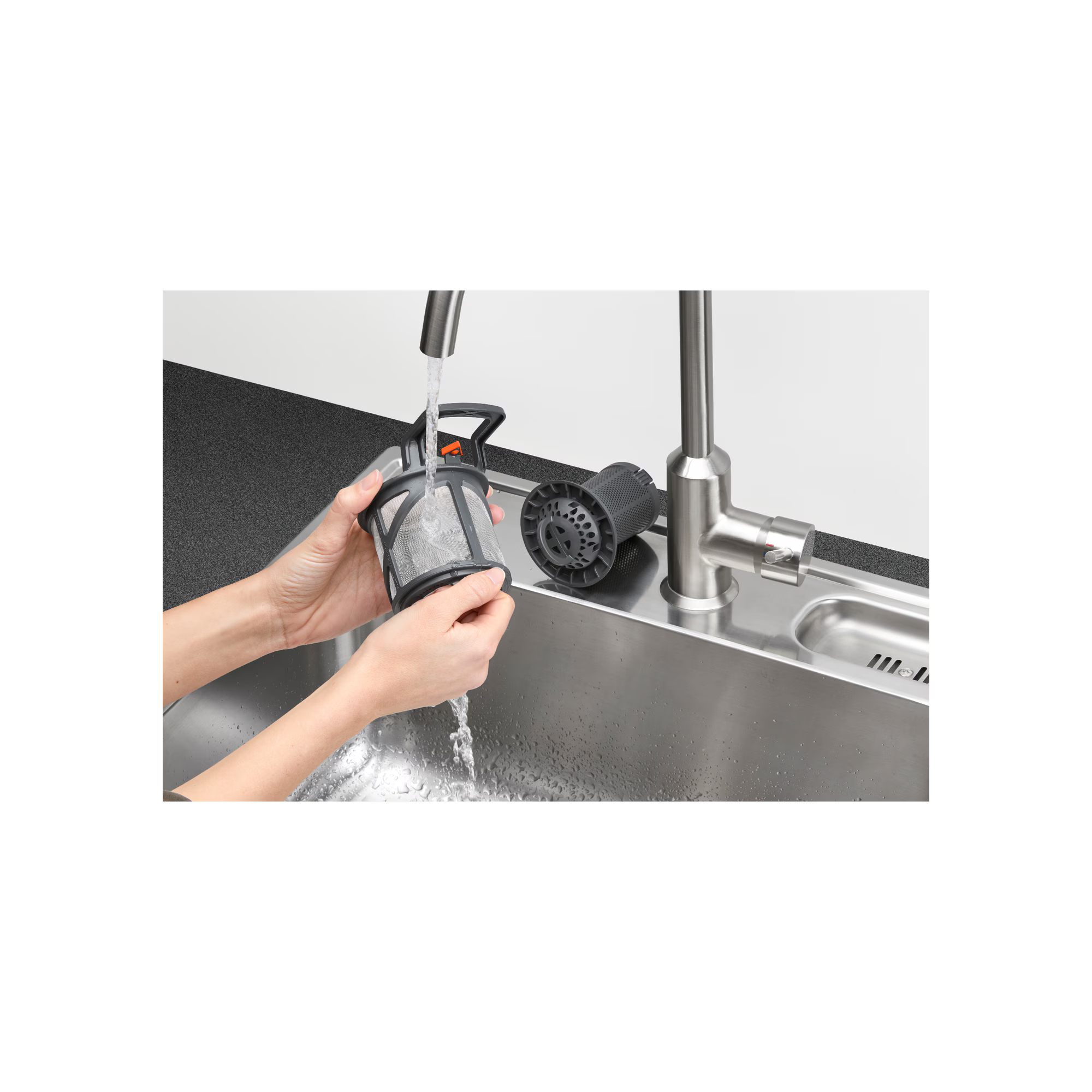 Lave-vaisselle AEG Série 7000 GlassCare FFB74717PM - 14 couverts - Inox anti-trace